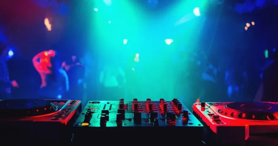 Ventura Nightlife Guide 2026: Best Places to Visit After Dark
